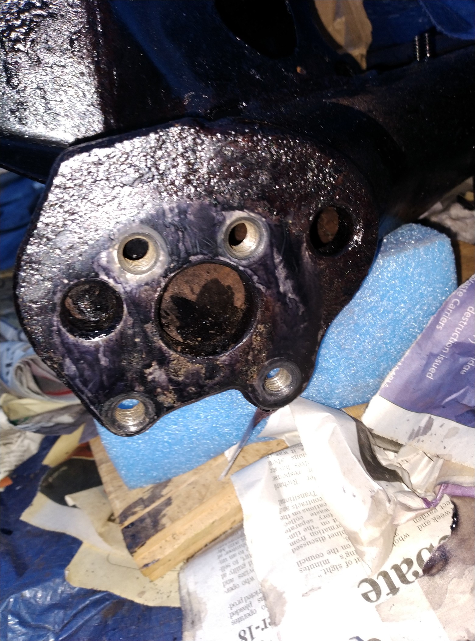 Rear Axle Offside after cleaning hub bolt holes lr.jpg