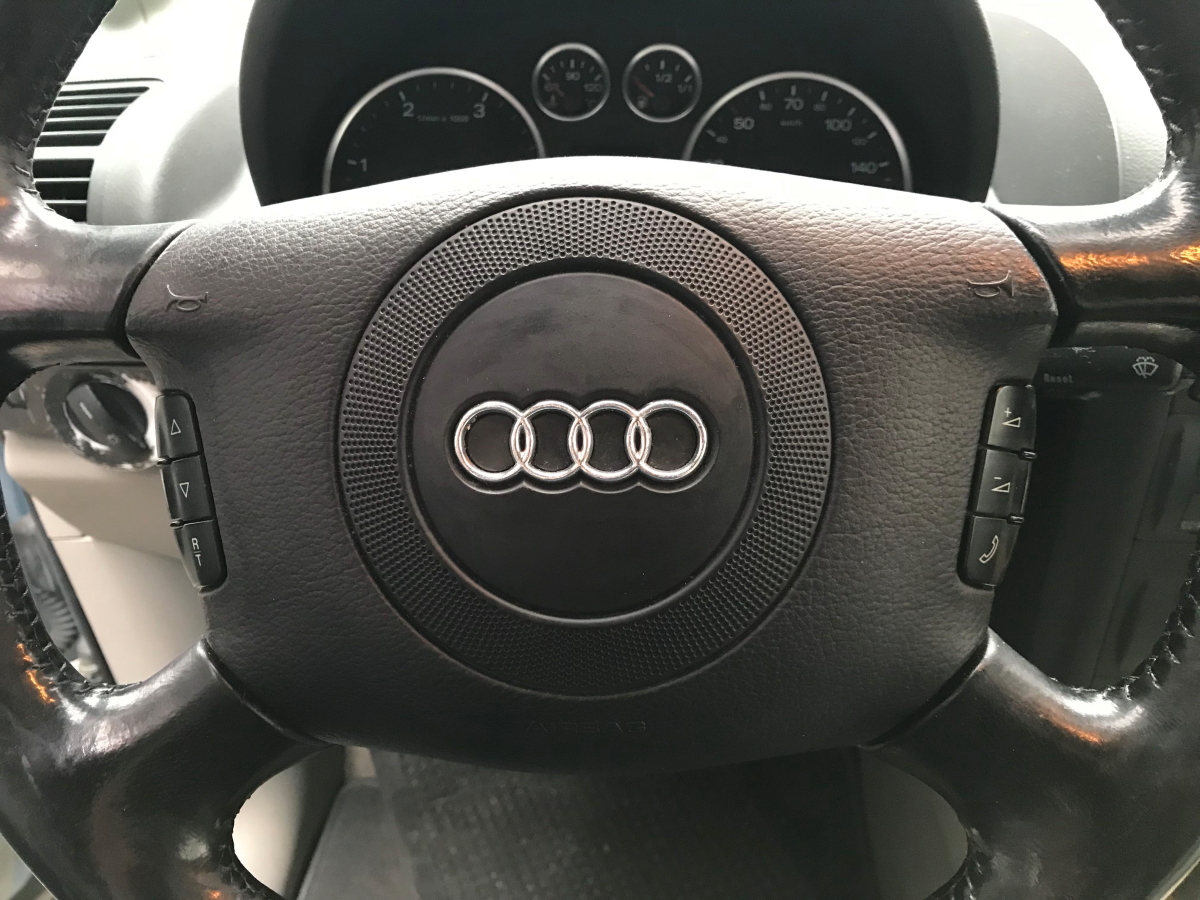 Steering wheel.jpg